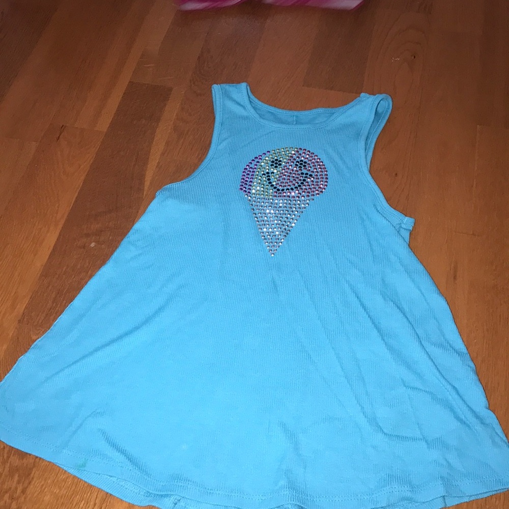 Blue kids tank with a cute snow ball picture